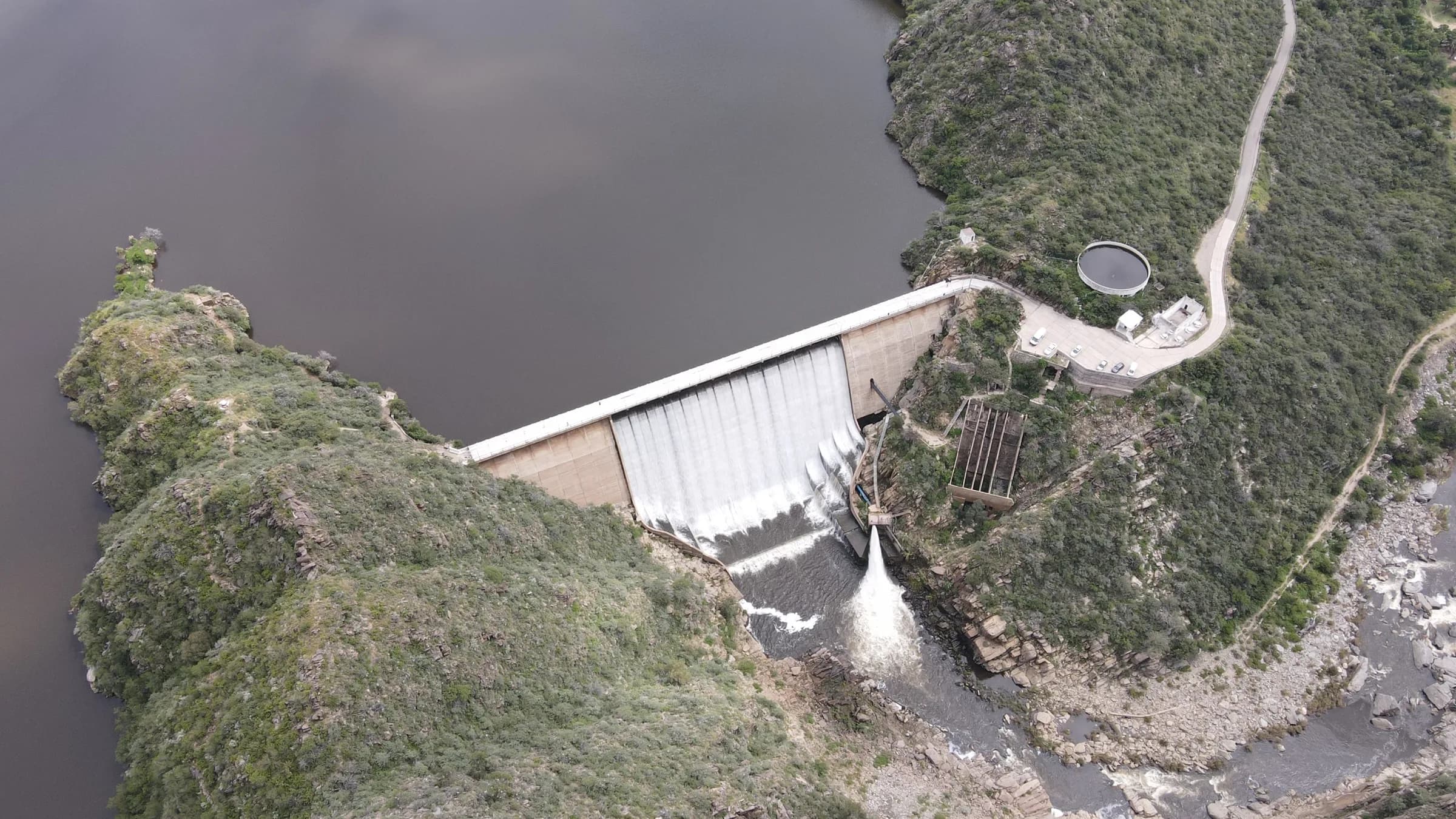 San Luis Agua abrirá las válvulas descargadoras de fondo de siete diques
