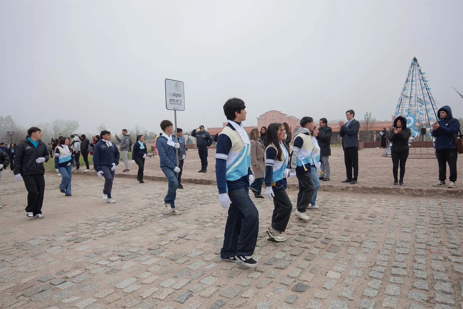 Como previa al aniversario de San Luis, seis escuelas prometieron la Bandera en Estancia Grande