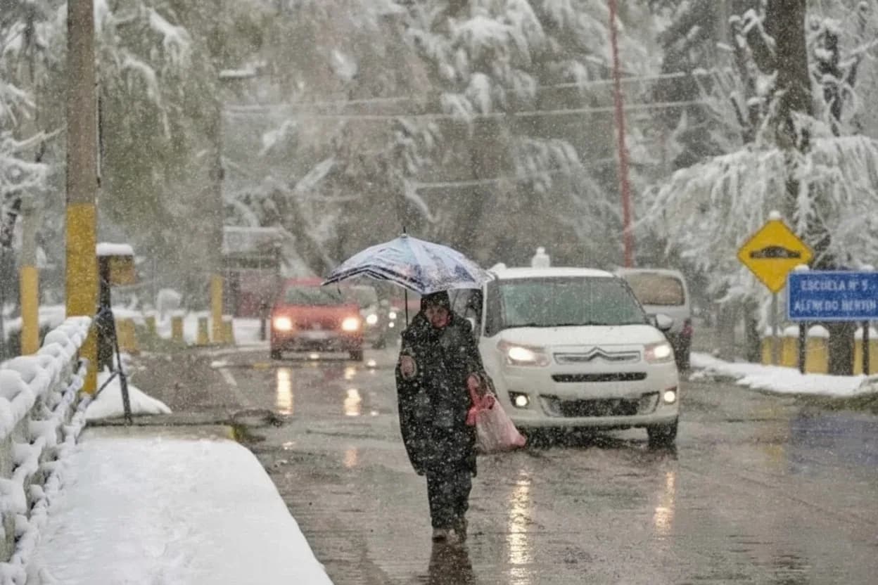 El Servicio Meteorológico Nacional advirtió por condiciones adversas en distintos sectores del país; en la Ciudad, la mínima será de 5°C.