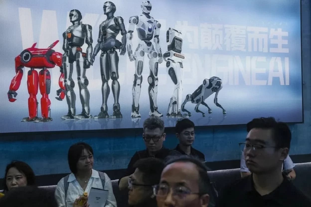 EE.UU. y China chocan sobre la regulación de la IA en plena carrera por su dominio.