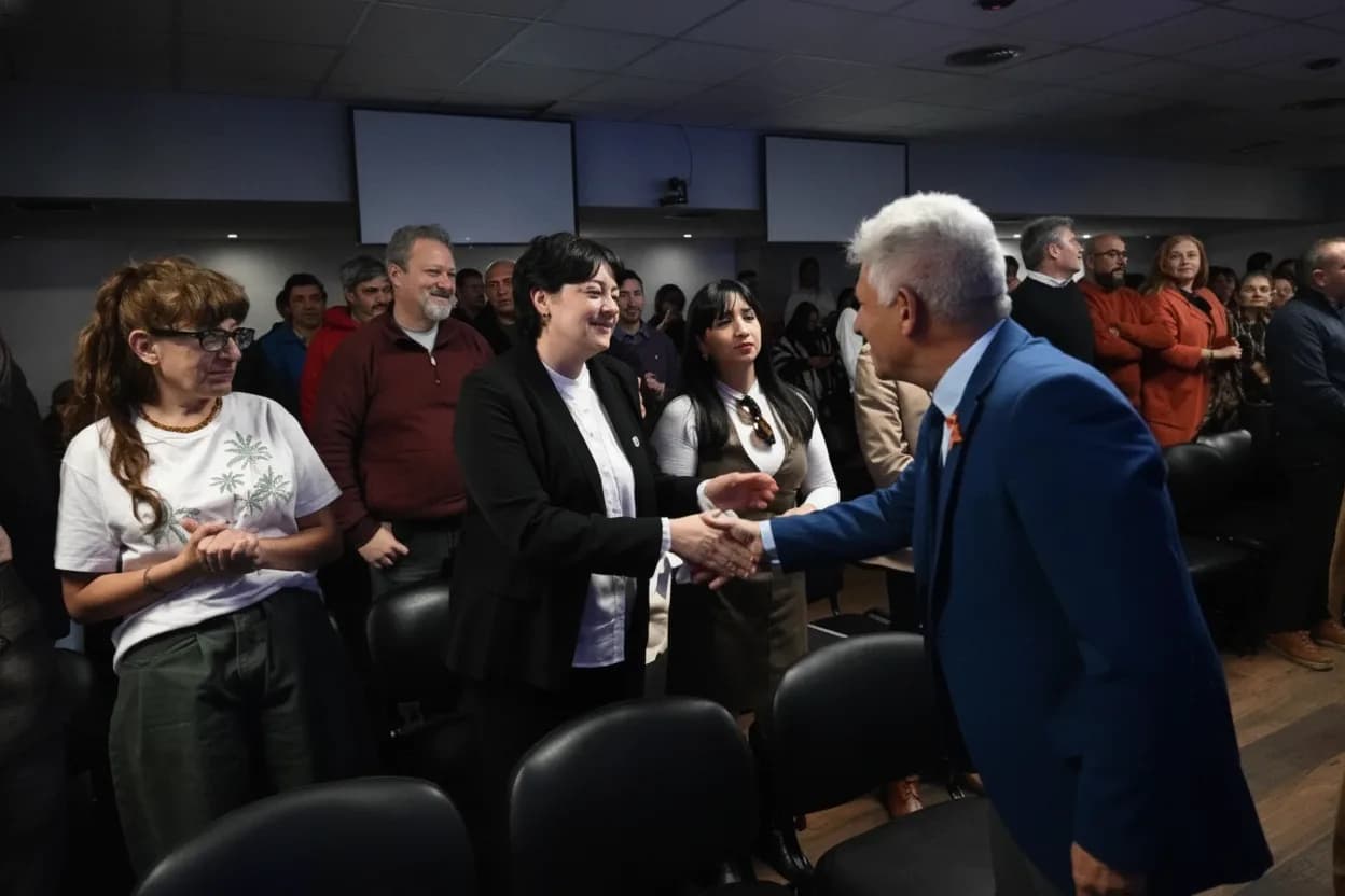 Gobernador Claudio Poggi.