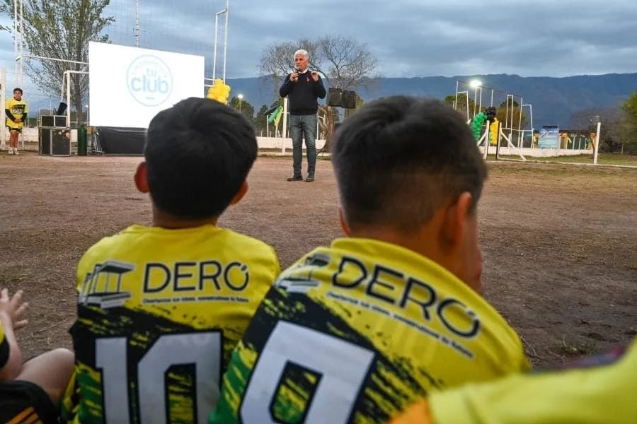Renovaron integralmente el Centro Recreativo y Deportivo El Rincón.