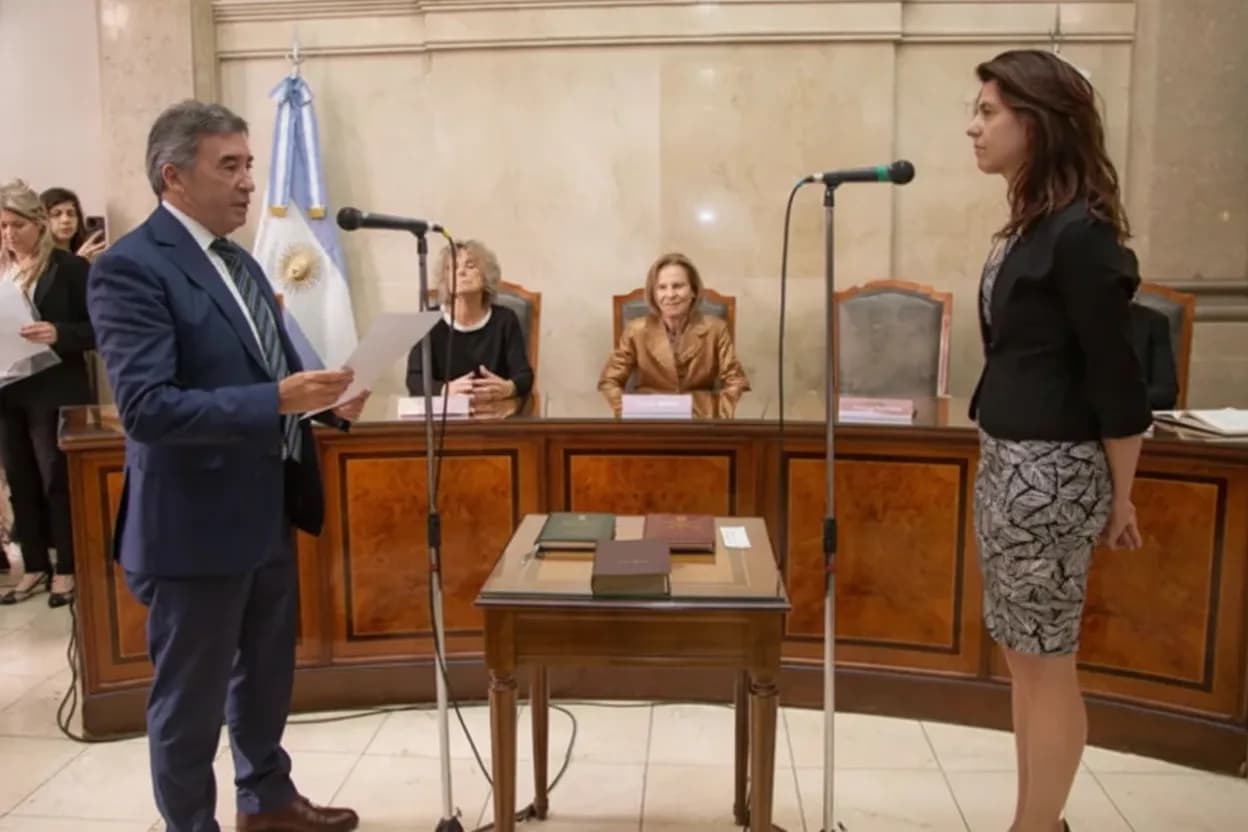Laura de Marinis en la jura de magistradas en el Tribunal Superior de Justicia de la CABA en 2023.