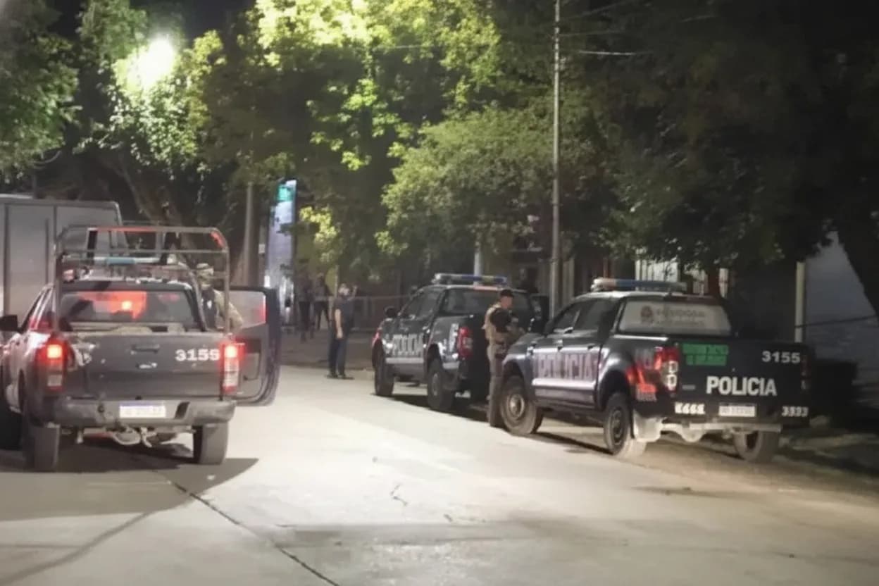 Mendoza: un niño murió al quedar en medio de un tiroteo.