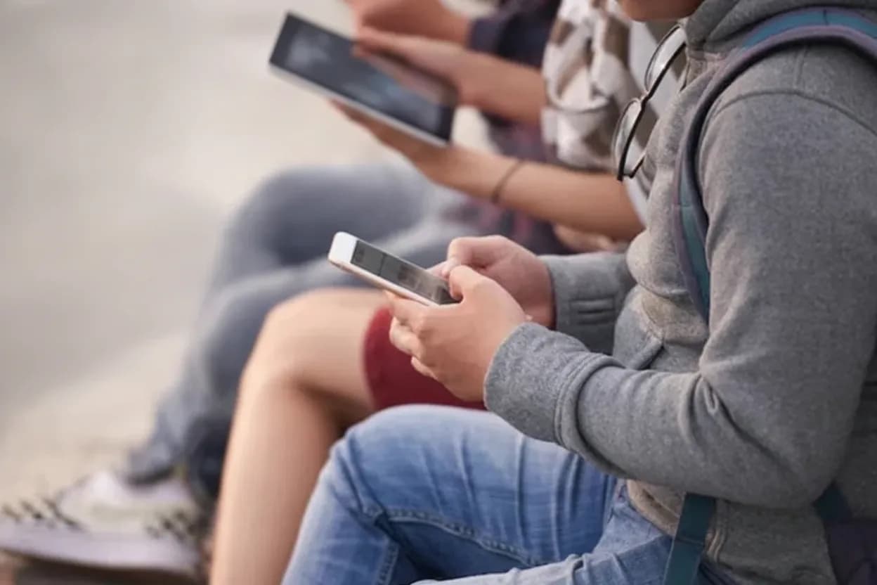 La UE limitará el acceso a las redes sociales para menores de 15 años.