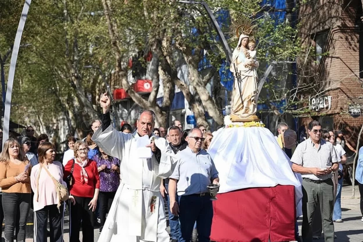 Nuestra Señora de la Merced recorrió las calles del centro.