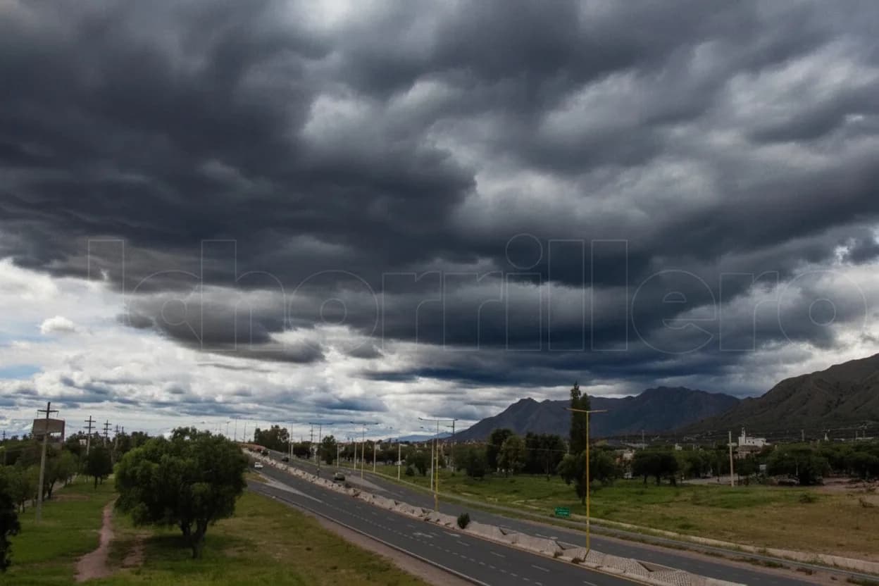 San Luis, bajo alerta amarilla por tormentas.
