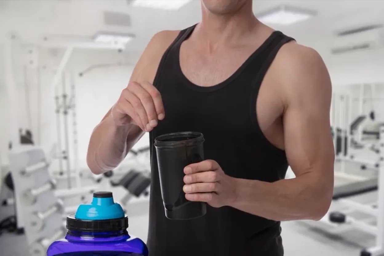 El consumo de creatina generalmente se da en personas que hacen entrenamientos de fuerza o van al gimnasio.