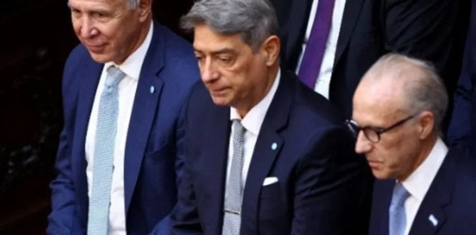 Los jueces Ricardo Lorenzetti, Horacio Rosatti y Carlos Rosenkrantz sentaron jurisprudencia sobre el cobro de las tasas.