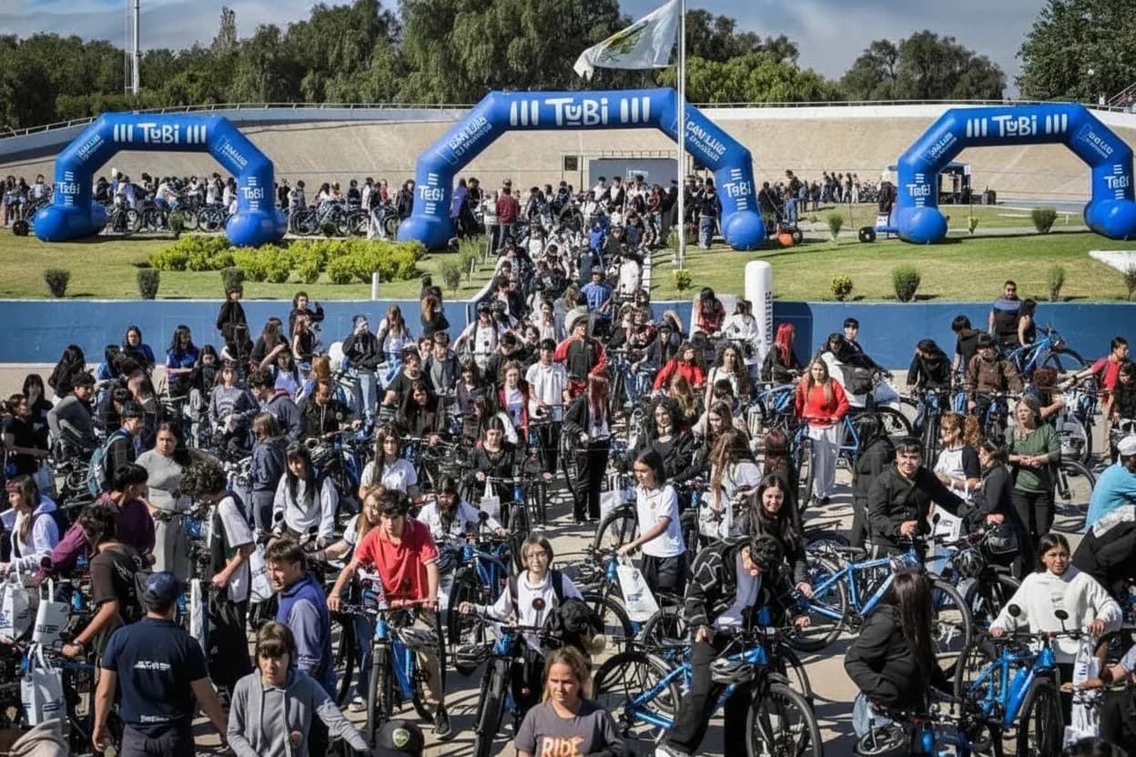 Las TuBi llegaron a 498 estudiantes de 16 escuelas de la ciudad de San Luis.
