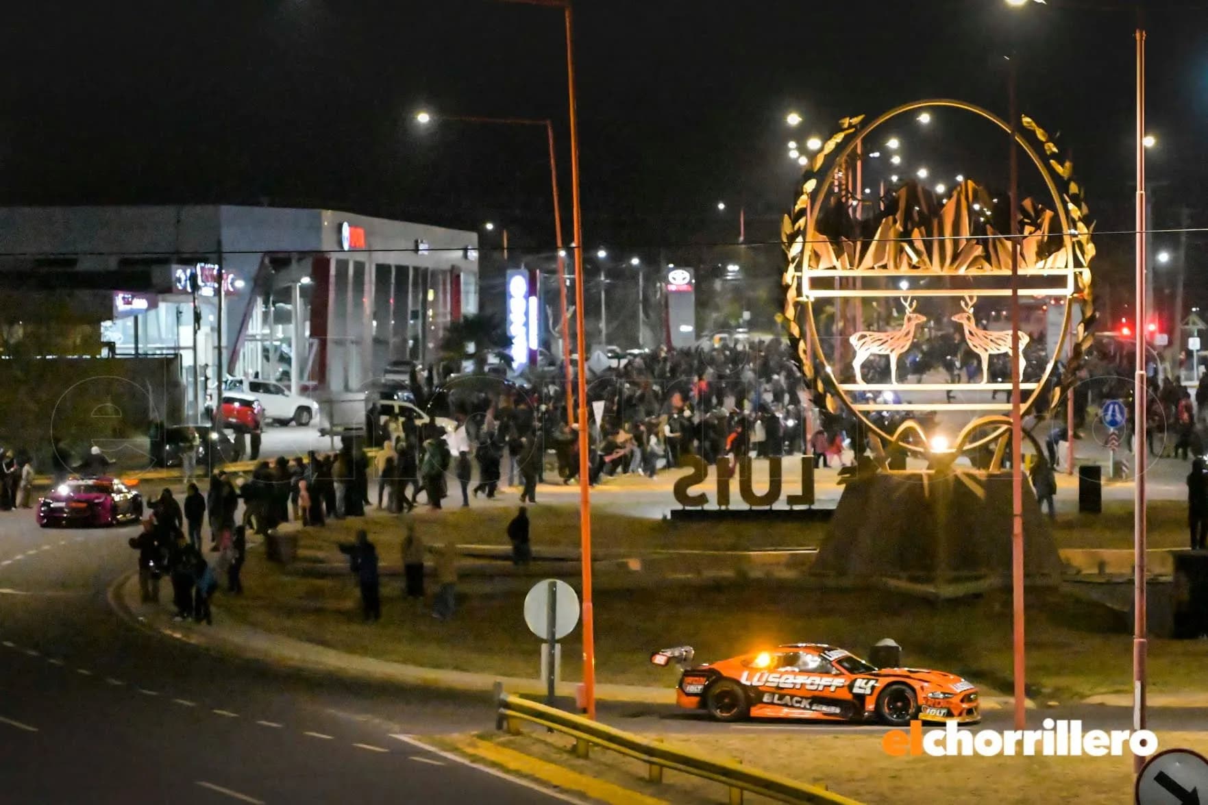 El rugido de los motores calentó al público de San Luis en un anticipo de la fiesta del TC