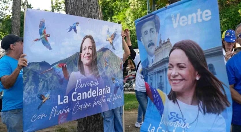 Partidarios de la líder opositora María Corina Machado se reúnen para exigir que se fije una fecha para las elecciones presidenciales en Venezuela.