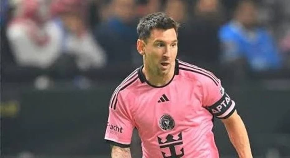 Messi ingresó en el complemento amte New York.