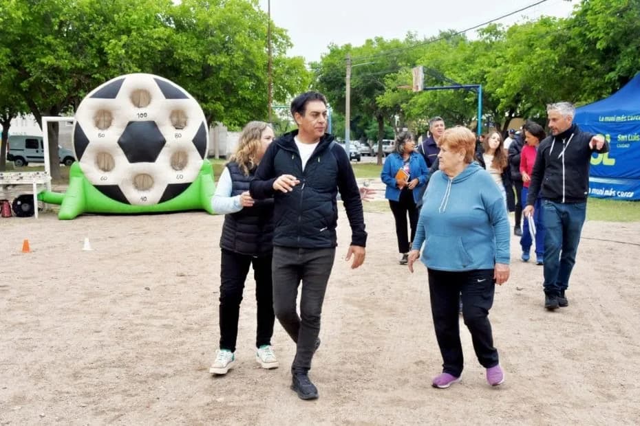 “La Muni Más Cerca” llegó al barrio Policial Sur: el intendente Hissa se reunió con vecinos y acercó servicios.