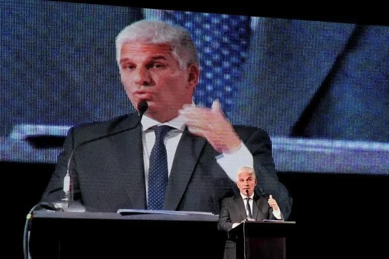 El gobernador Claudio Poggi abrió la segunda jornada del Congreso Internacional de Educación.