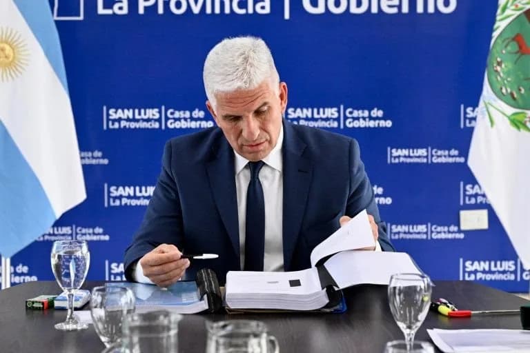 Poggi promulgó la Ley de Presupuesto 2027.