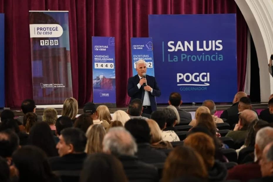 El gobernador Claudio Poggi durante el acto que se realizó en la Universidad Provincial de Oficios (UPrO).
