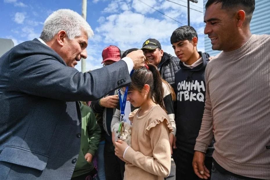 Entrega de viviendas en Zanjitas.