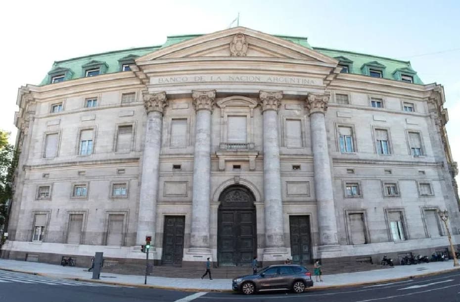 El Banco Nación.