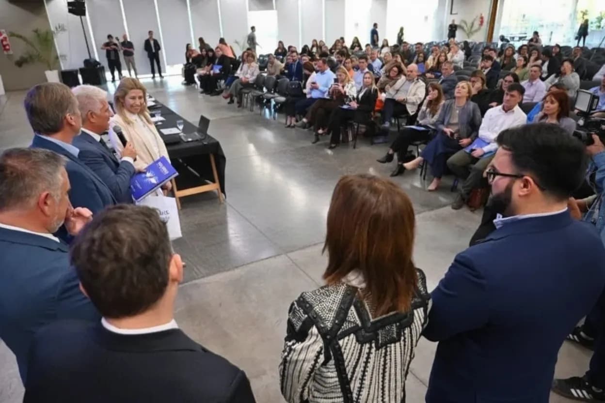 El Gobierno dictó una jornada de capacitación abierta sobre Federalismo y Derecho Constitucional.