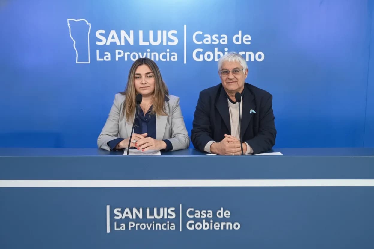 La delegada organizadora de El Suyuque, Valeria Lange, y el director de Estadística y Censos de la provincia, Adolfo Romero Alaniz.