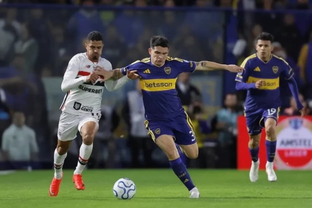 Lautaro Blanco ante San Pablo por la ida de los cuartos de final de la Copa Sudamericana.