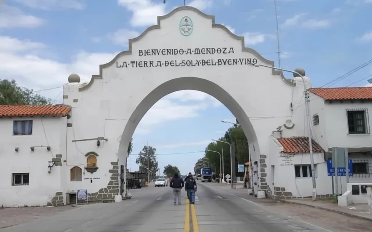Arco de Desaguadero.