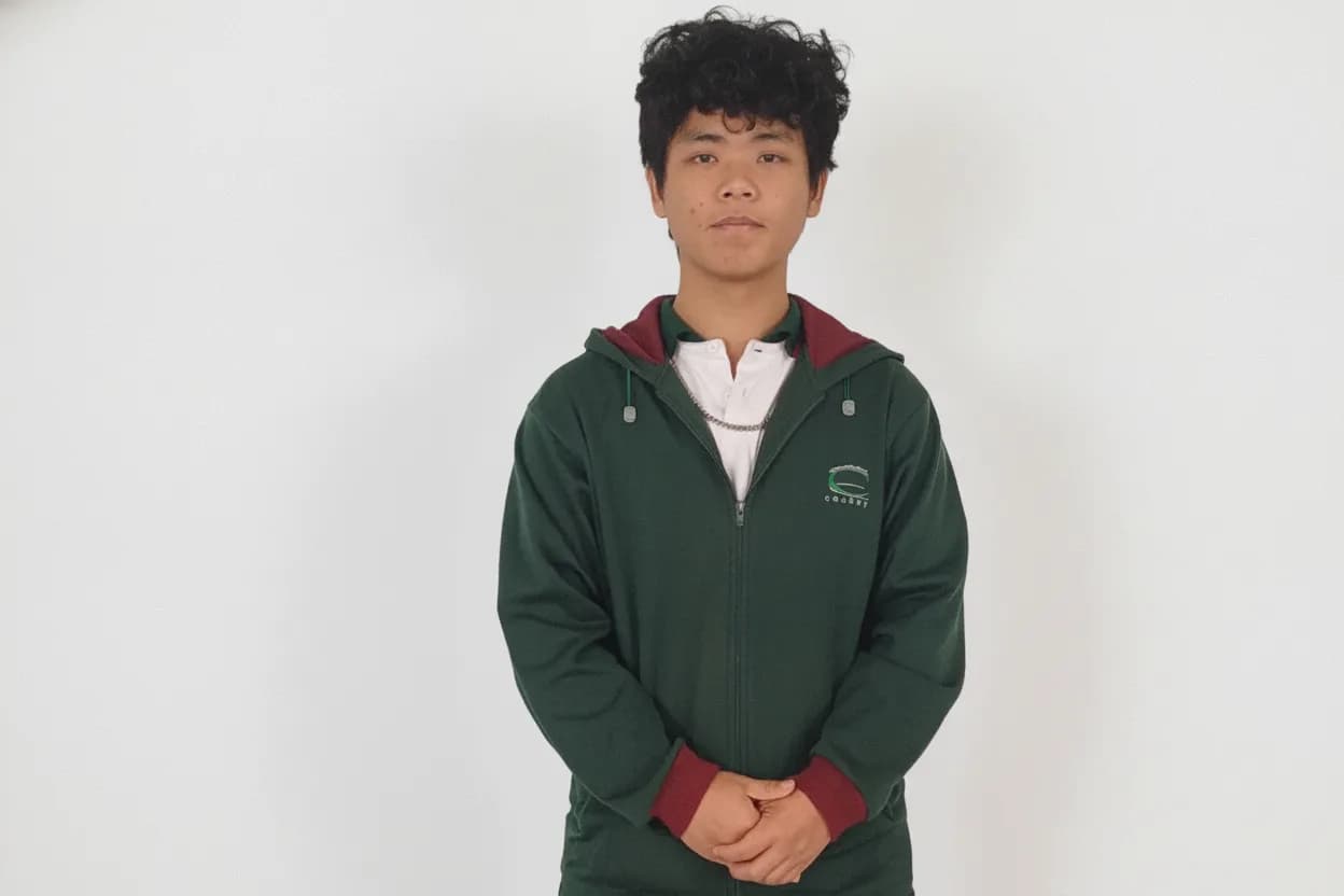 De Hong Kong a San Luis: un estudiante llegó para vivir una experiencia de intercambio en una escuela.