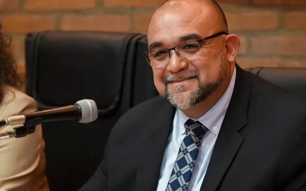 Intendente, Maximiliano Frontera.
