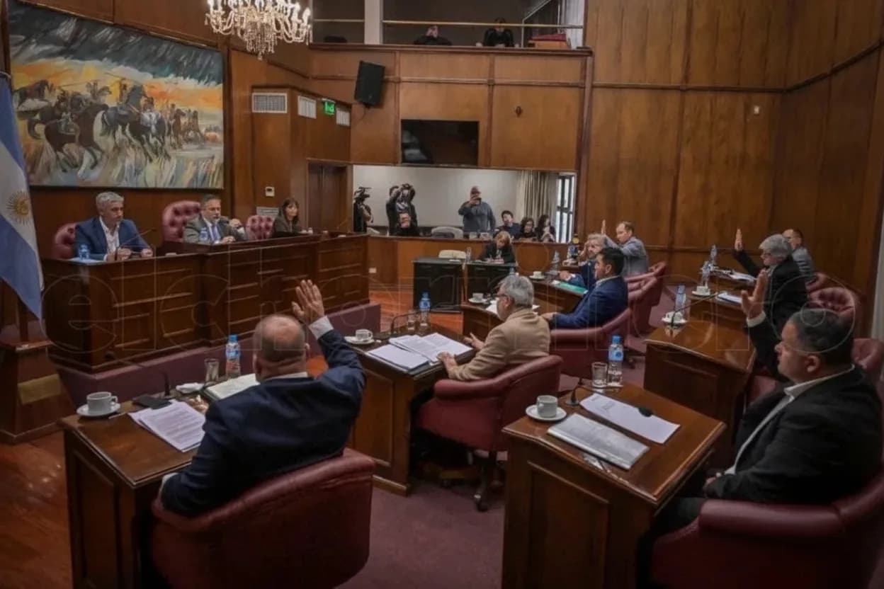 La Legislatura convirtió en ley el Presupuesto 2027: equilibrio fiscal, sin déficit ni endeudamiento.