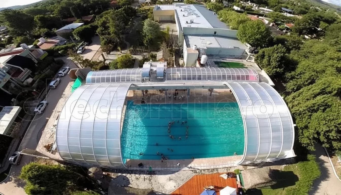 El complejo natatorio está ubicada en el Hotel Sierras de Juana Koslay.