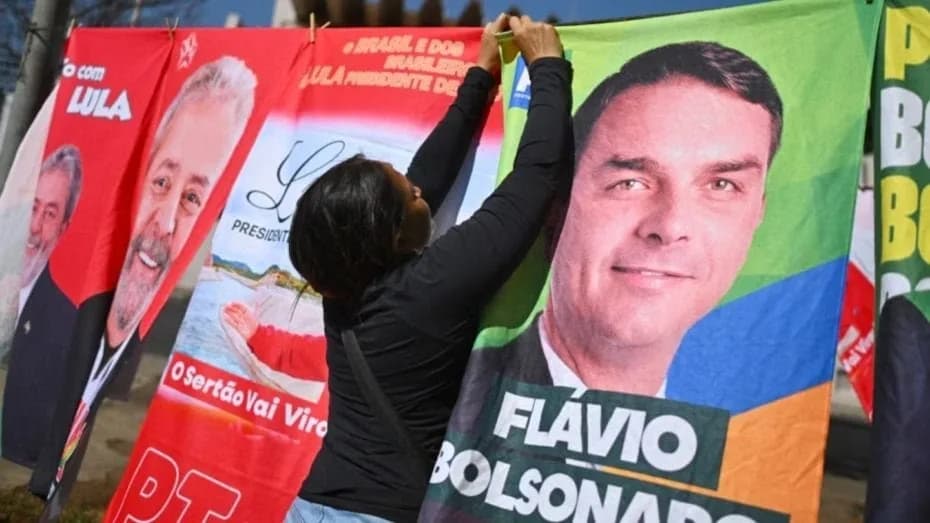 De acuerdo con el sondeo divulgado por la firma demoscópica Quaest, el candidato de la derecha obtiene 46% de intención de voto frente al 44% del actual presidente.