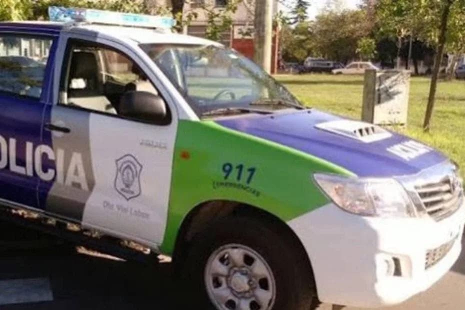El triple crimen ocurrió en Monte Grande.