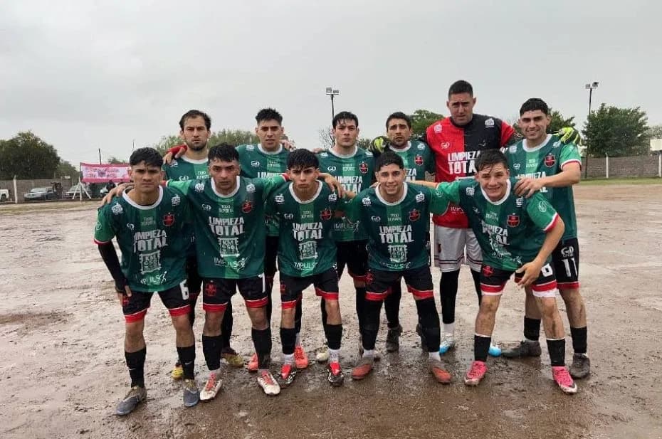 Defensores de Belgrano se hizo fuerte en Candelaria y se metió en los cuartos de final.