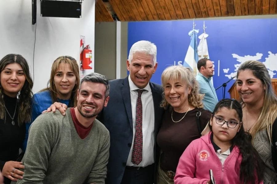 El Gobierno entregó 130 certificaciones para impulsar inversiones, empleo y producción en San Luis.