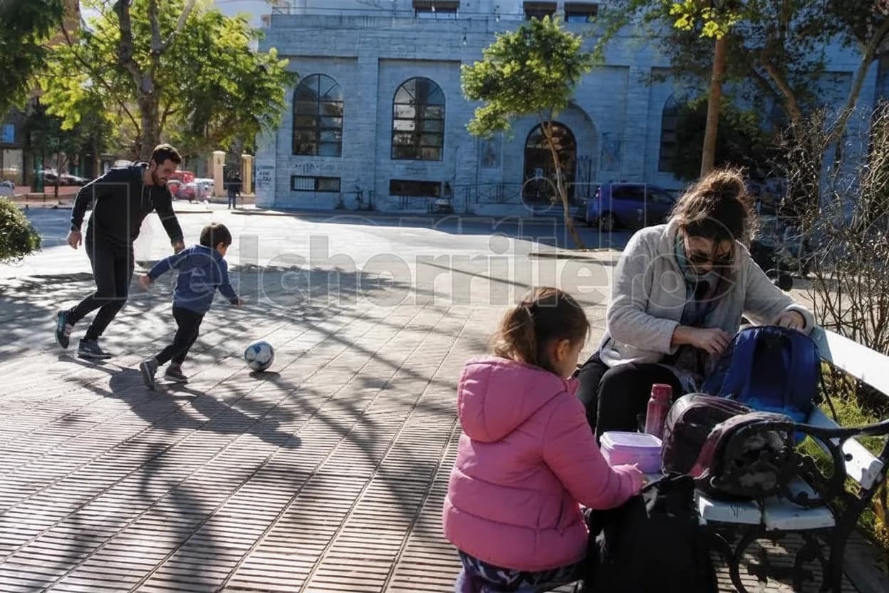 La brecha en la crianza: los hombres desean ser padres, pero la responsabilidad recae mayoritariamente en las mujeres